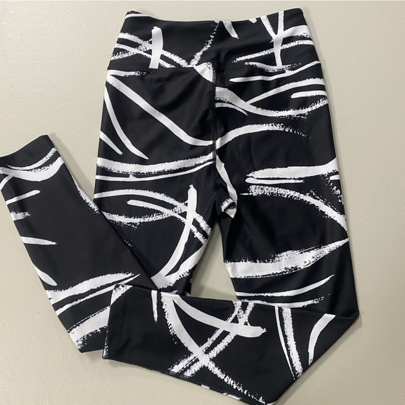 Year of Ours Stretch Veronica Leggings Large - Picture 3 of 4